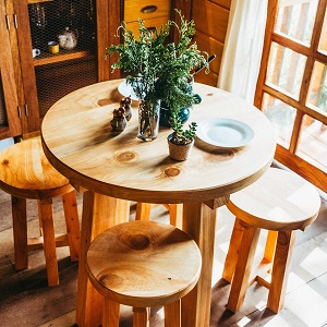 Живая мебель, выполненная из древесины в Новомихайловке - novomihajlovka.mebel54.com | фото